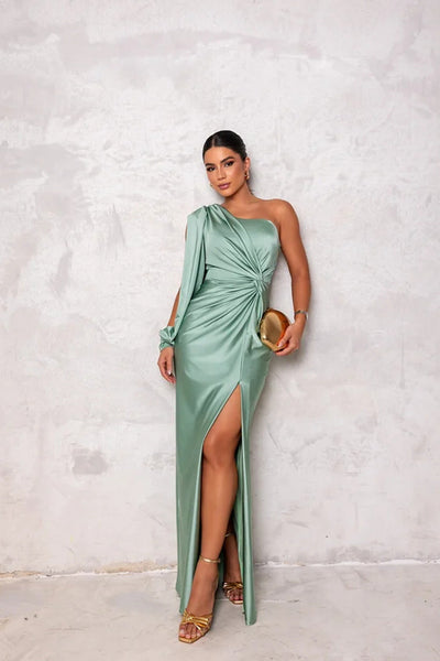 Siyara™ - Elegant and Sophisticated Dress